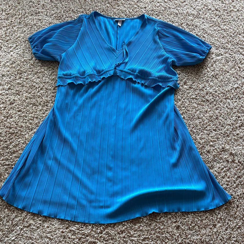 Ingrid & Isabel Vibrant Blue Pleated Top